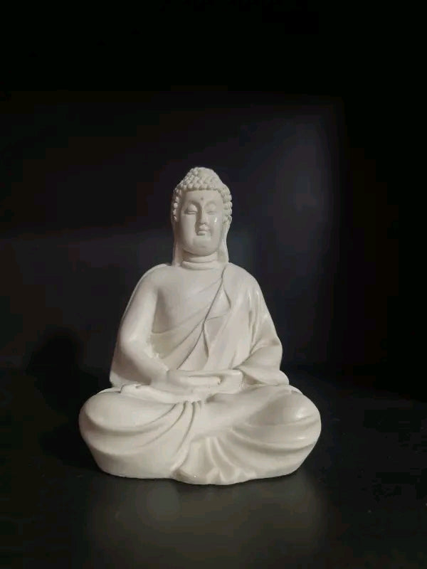 Meditation Buddha for garden decor